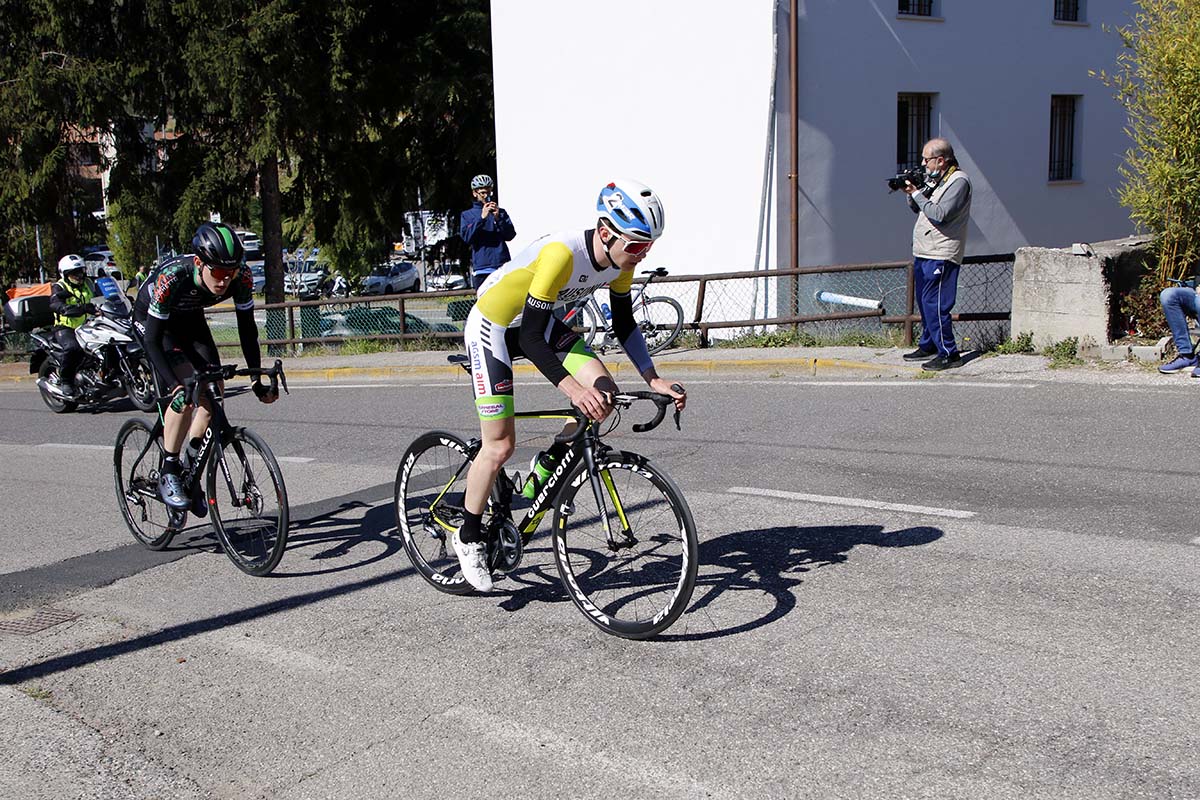 Chesini e Birello in fuga a Pescantina (foto Photobicicailotto)